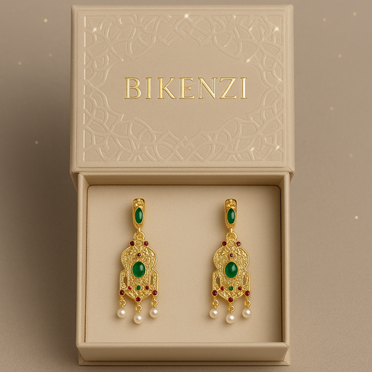 Boucles d’Oreilles BIKENZI Andalouse – Finition Dorée & Émeraude