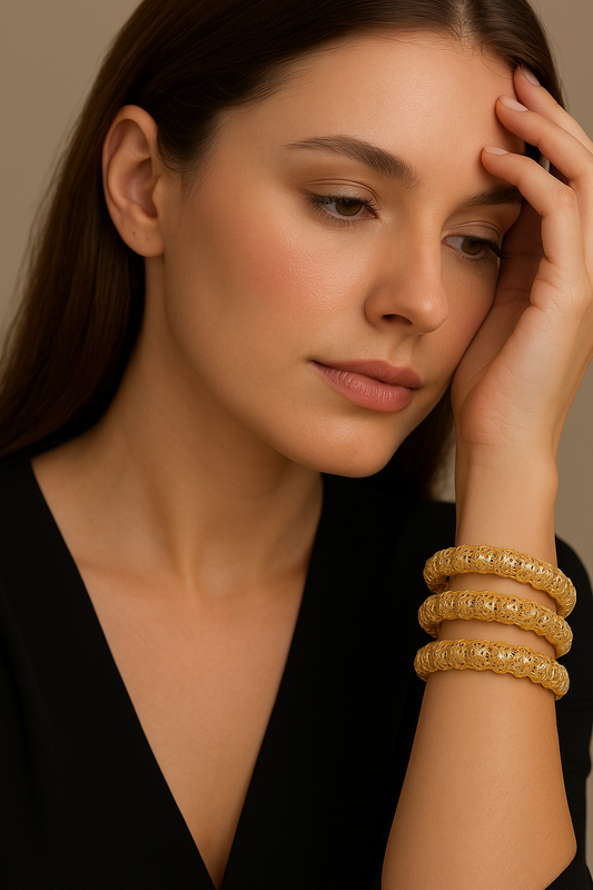 Bracelets BIKENZI Zahra – Lot de 3 bracelets dorés sculptés