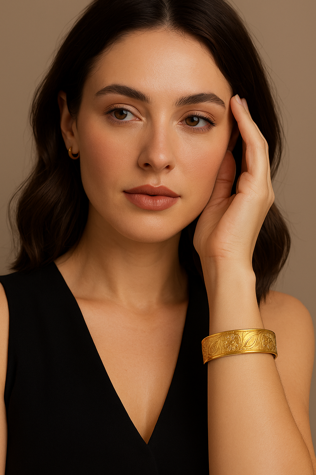 Bracelet BIKENZI Tradition – Gravure Florale Dorée