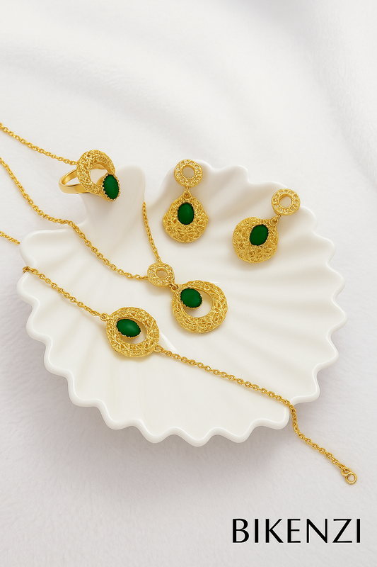 Parure BIKENZI Éclat d’Émeraude – Collier, Bracelet, Bague & Boucles